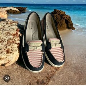 Sperry Women's Navy and Pink Striped Loafers Size 9.5 (runs small)